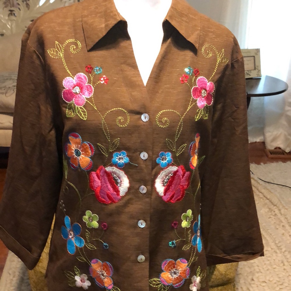 Silk Embroidered Top - Picture 7 of 11